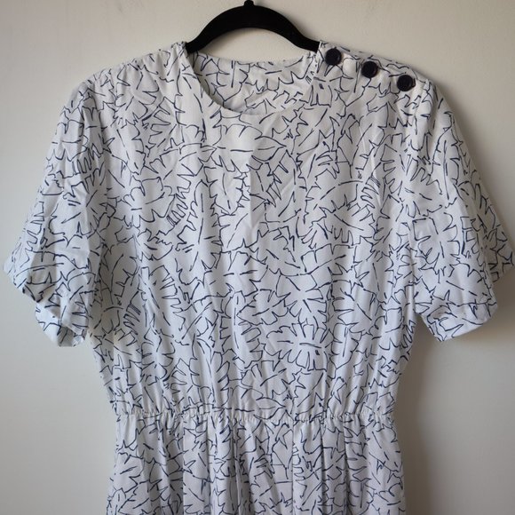 Vintage Southern Lady Botanical Print White and Blue Midi Dress - Picture 4 of 12